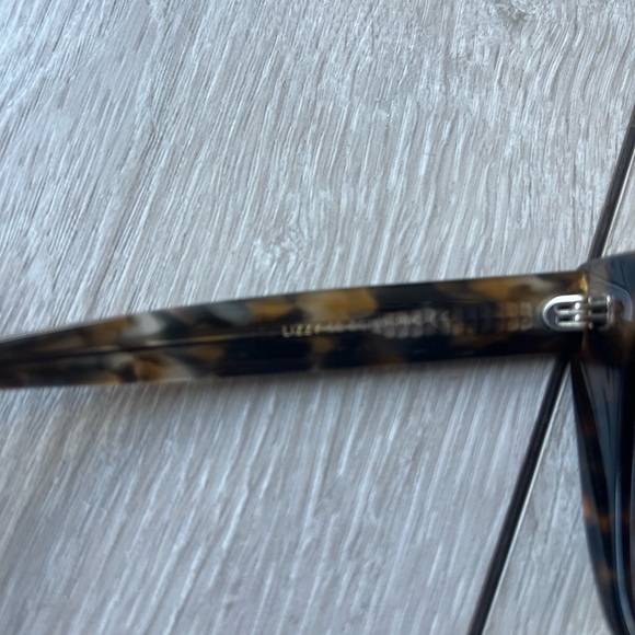 DIFF Lizzy Espresso Tortoise Sunglasses - Picture 5 of 6